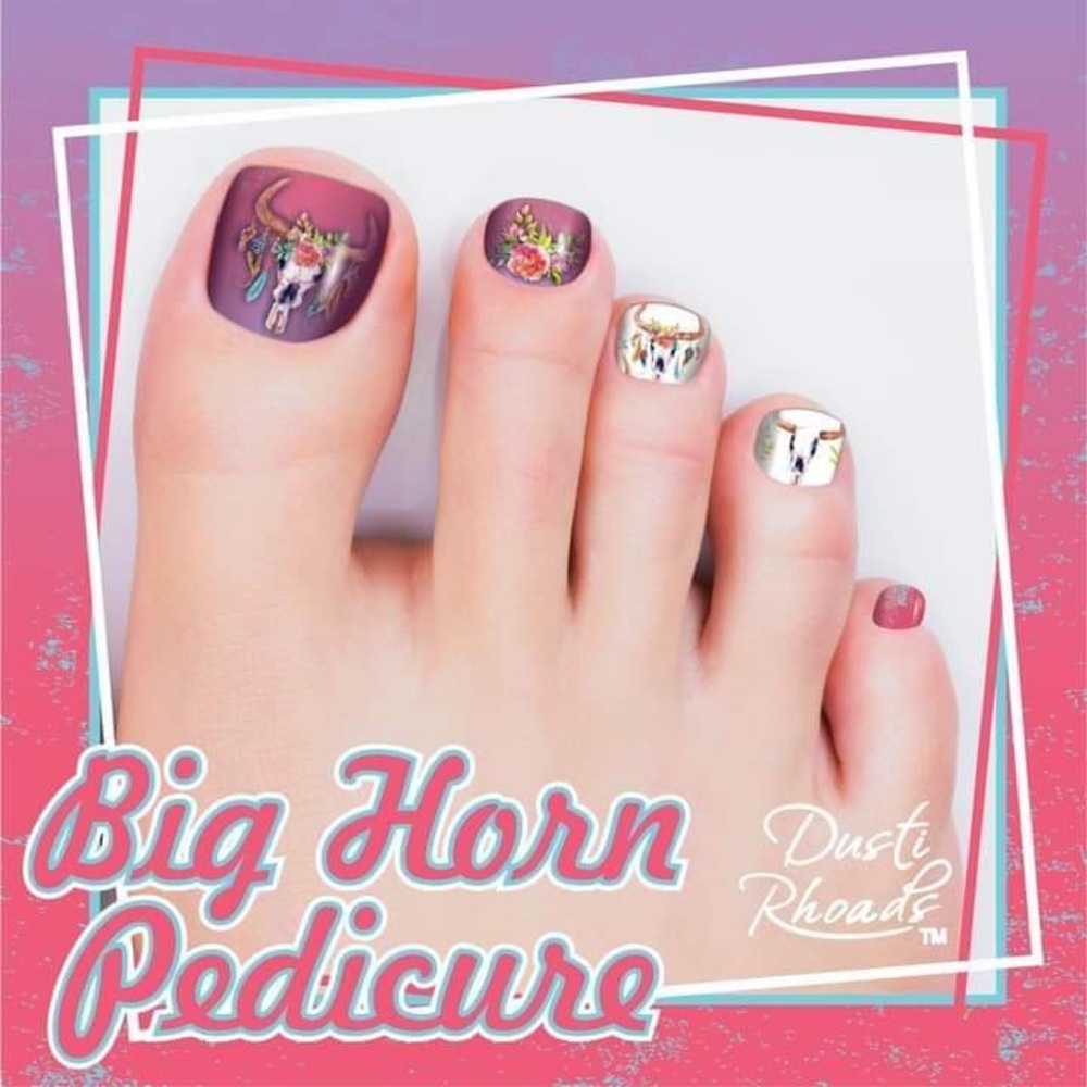 Dustirhoads western style nail polish strips